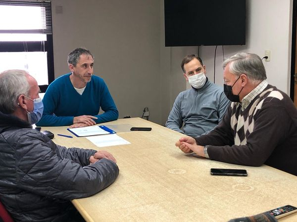 El Municipio Entregó Aportes a Club Atlético Santa Paula y Renueva el Convenio con ACUÑA - BOXING