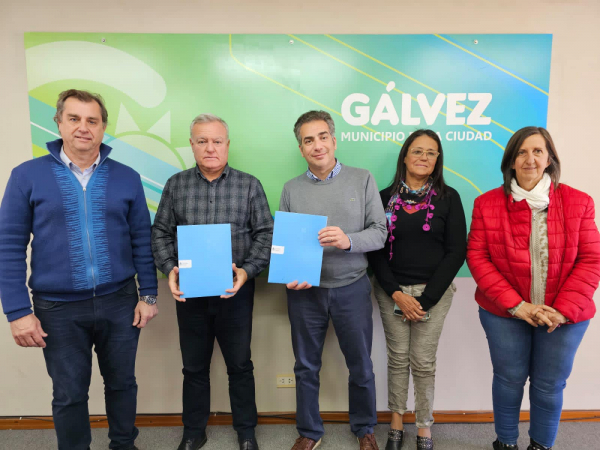 El Municipio Firmó un Convenio por un Subsidio No Reintegrable con el Subsecretario de Primera Infancia y la Secretaria de Niñez, Adolescencia y Familia de la Provincia