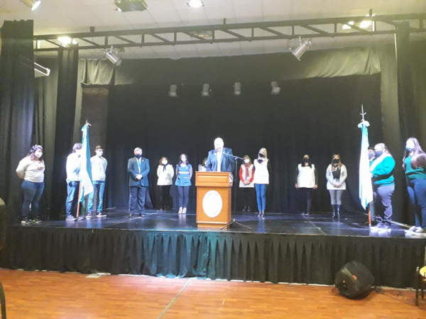 20 de Junio - Alumnos de 4° Grado Prometieron Lealtad a la Bandera de Forma Virtual