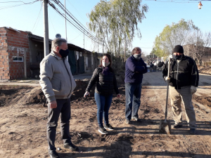 Avanza la Obra de Pavimento en Barrio Oeste